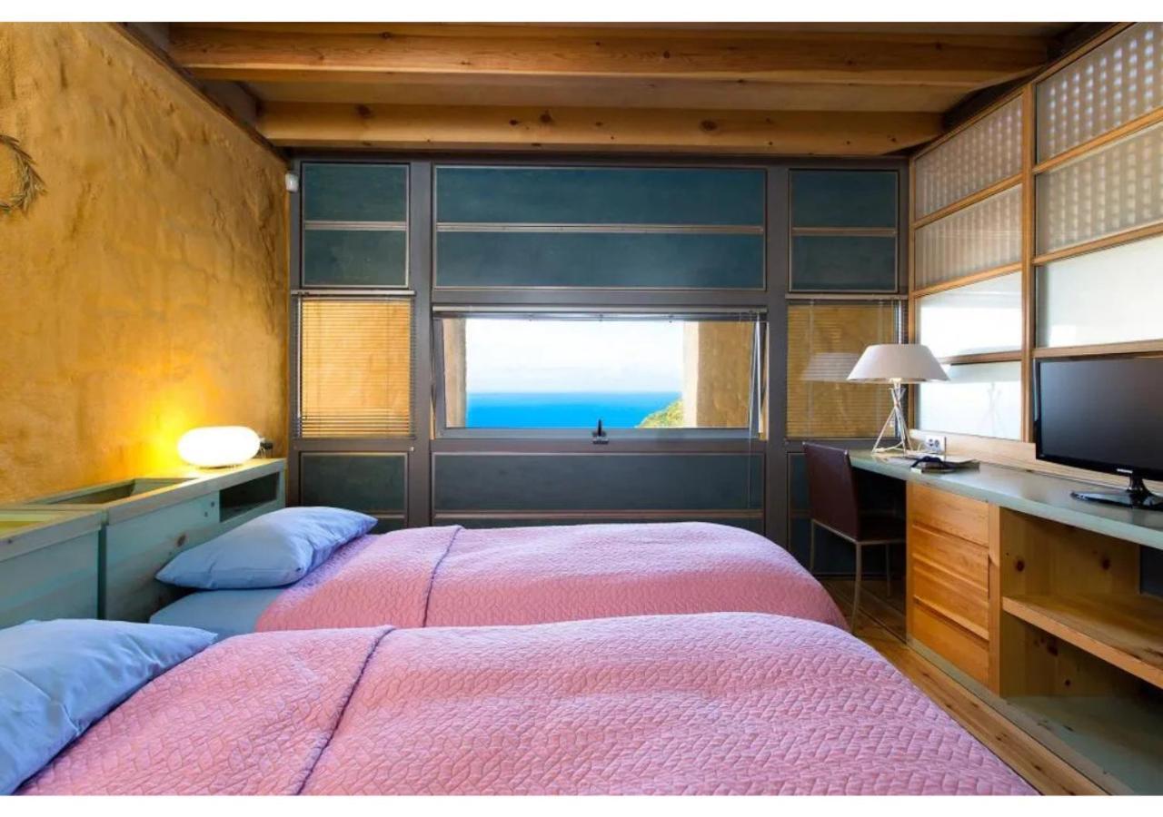 Beachfront Ravdoucha Epavlis Eleni Villa - Pool, Hot Tub, Gym, Sauna, Private Parking, Wifi La Canea Exterior foto